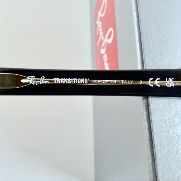 Ray-Ban EagleEye Eyeglasses w/ Transitions lenses. Non-prescription. Unisex. - Picture 11 of 12